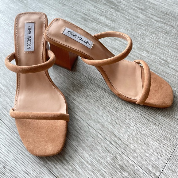 Steve Madden Heels - Size 7 - Only worn once! - Picture 1 of 4